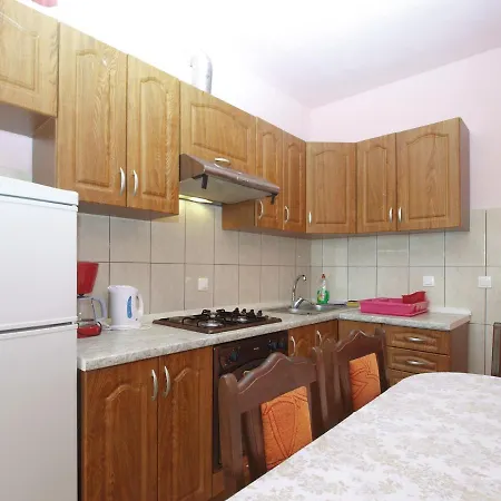 House Mladen 2073