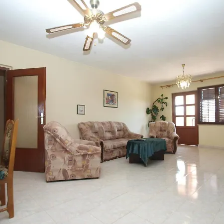 Holiday home House Mladen 2073 Barbariga