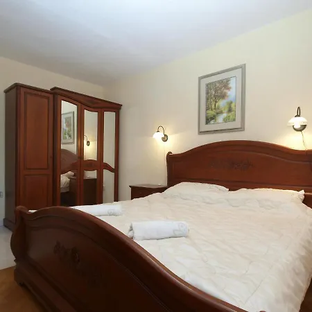 House Mladen 2073 *