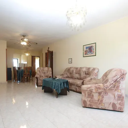 House Mladen 2073 Holiday home *
