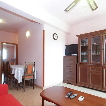 House Mladen 2073 *